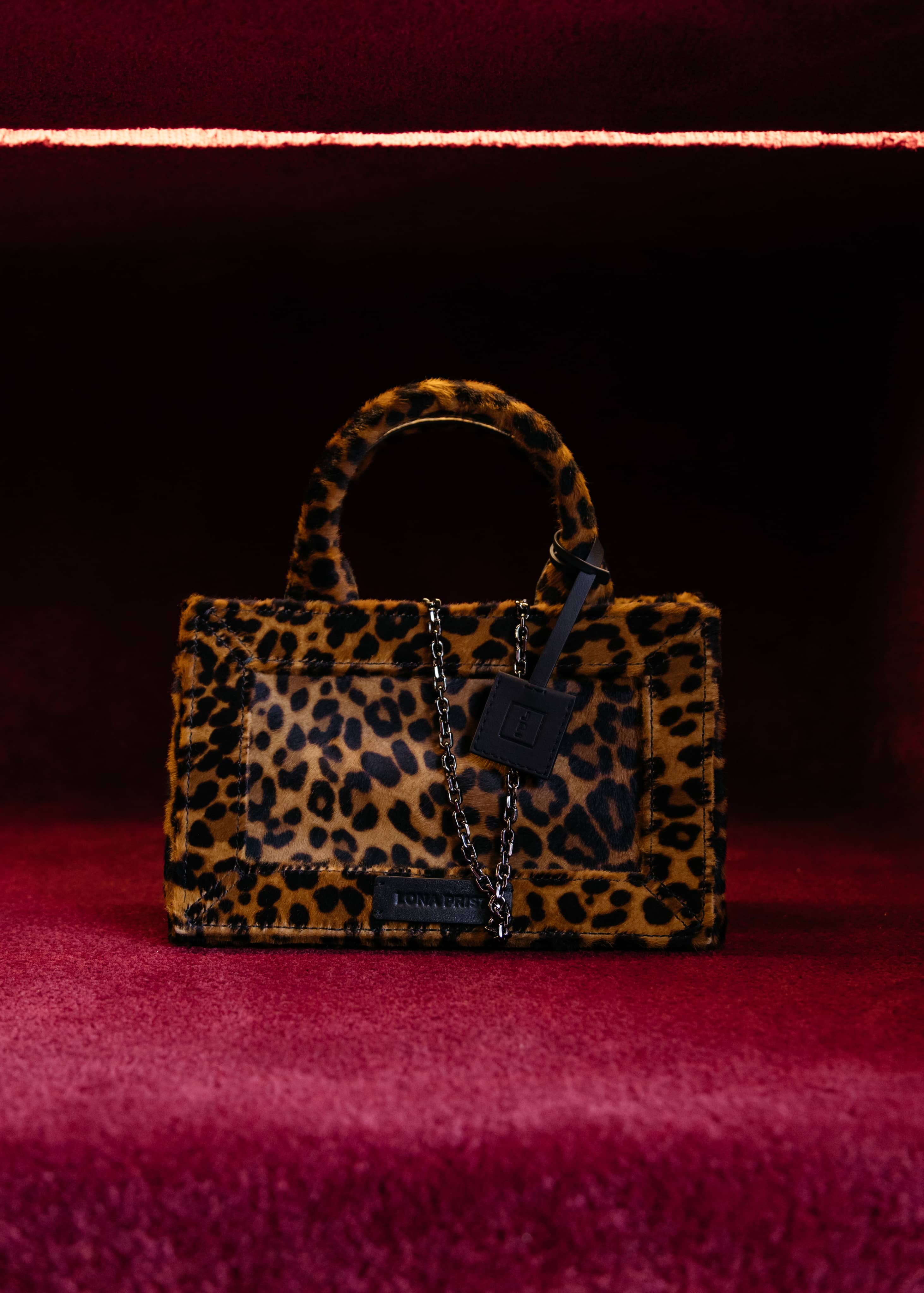 MONOCHROME BAG IN LEOPARD