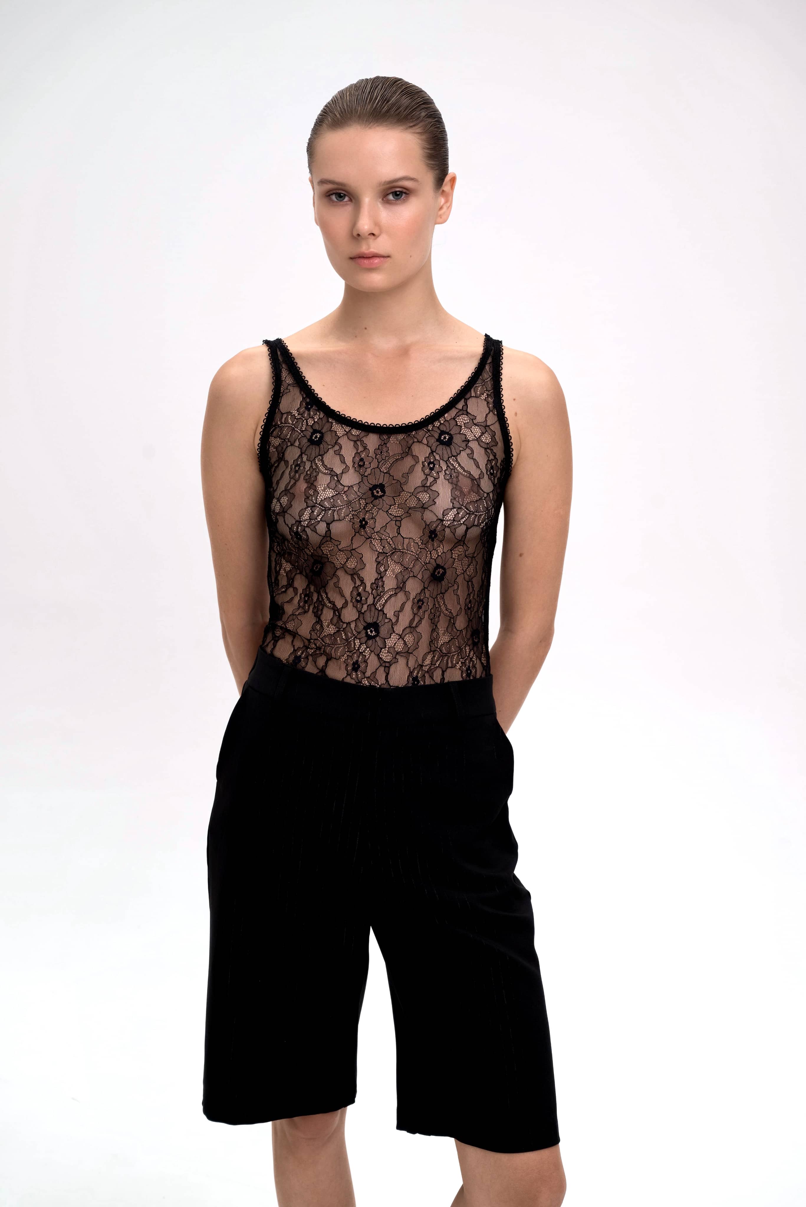 Birdie lace top